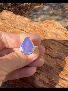 Glowing Lightning Ridge Opal Ring size 7.5